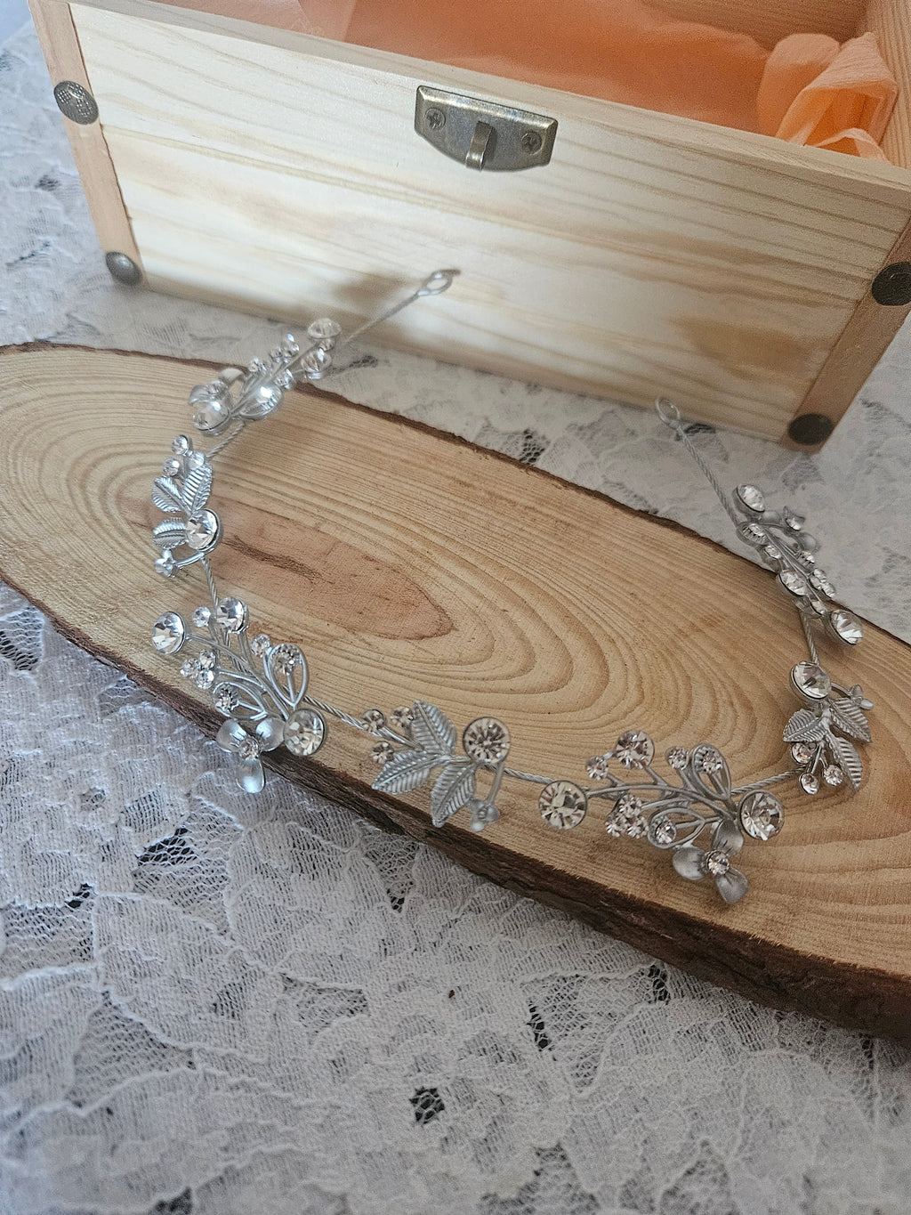 Tiara novia Claudia