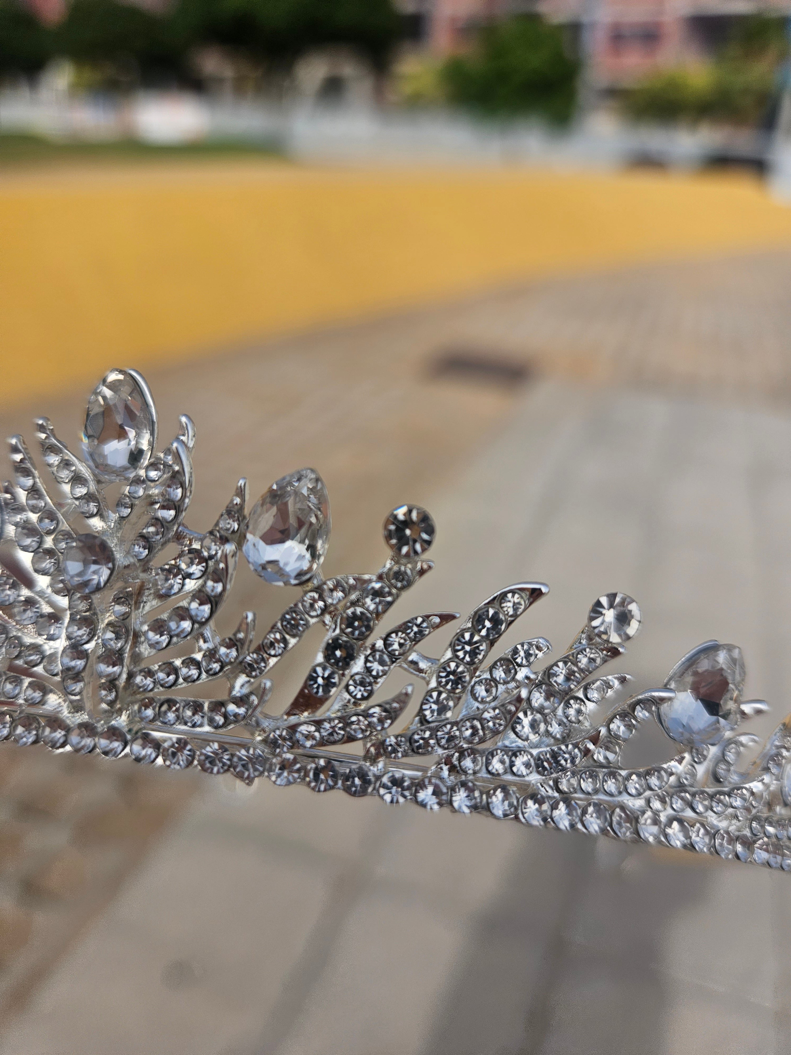 Diadema novia Amor