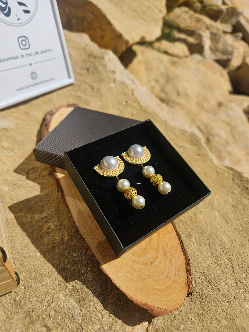 Pendientes Musca